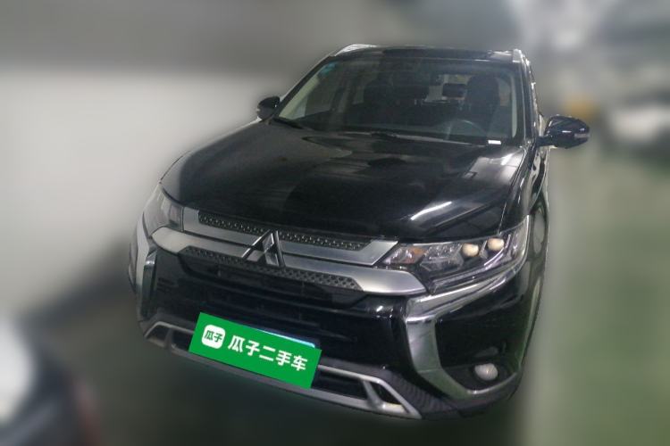 Mitsubishi Outlander 2020 — 2