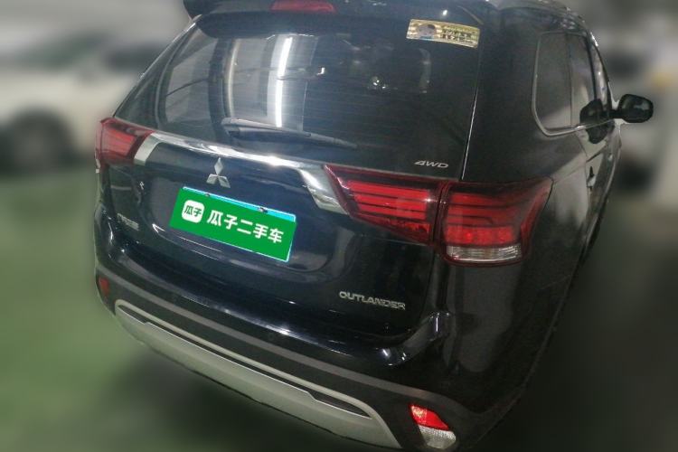 Mitsubishi Outlander 2020 — 4