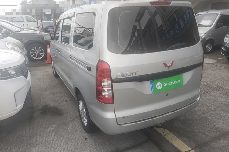 Wuling Hongguang V 2022 — 4
