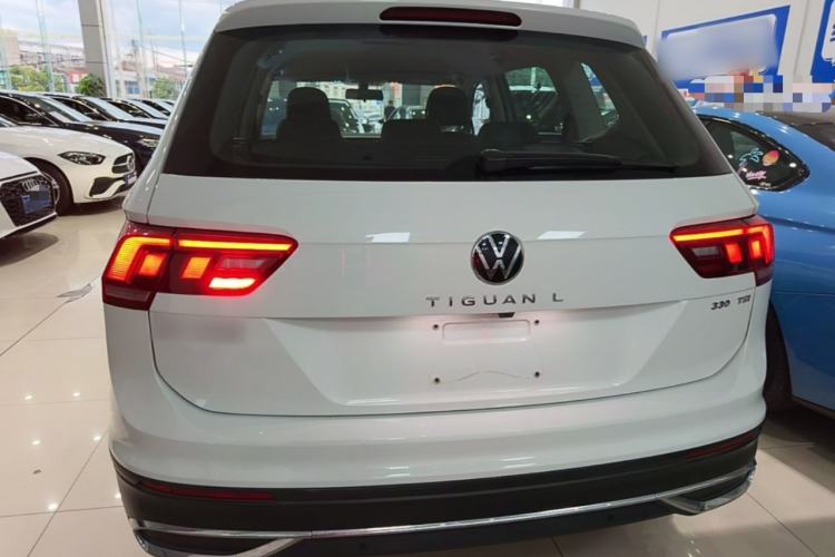 Volkswagen tiguan l 2023 — фото 5