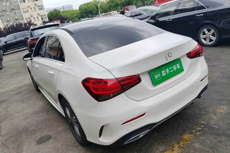 Mercedes-Benz A 180 L 2020 — 4