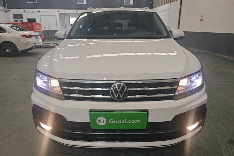 Volkswagen Tiguan L 2021 — фото 2