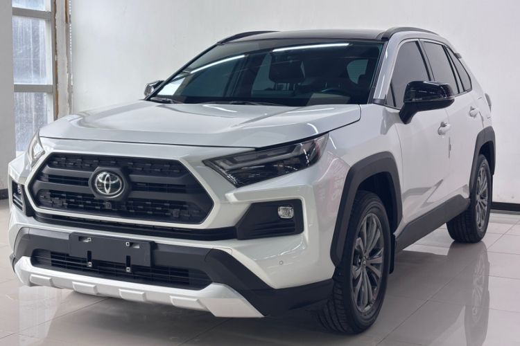 Toyota RAV4 2023 — 2