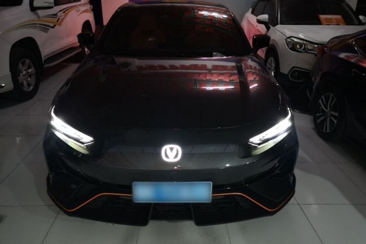 ChangAn UNI-V 2025 — 2