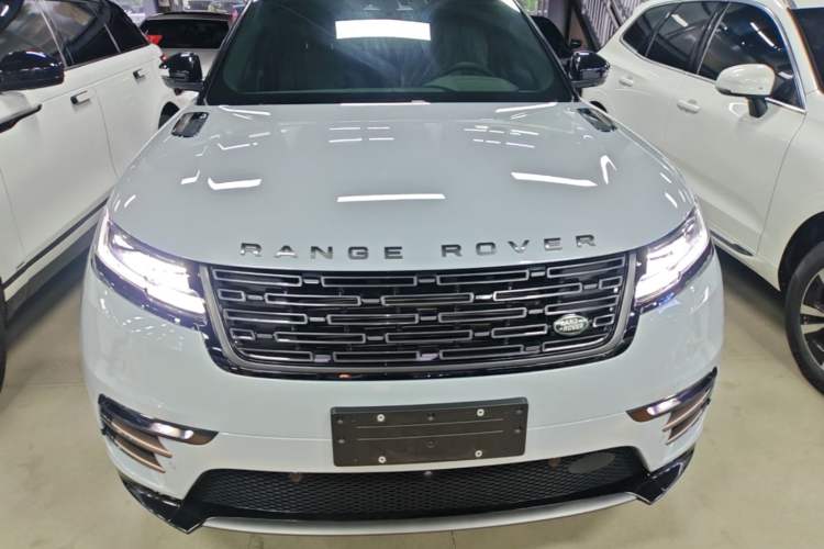 Land Rover Range Rover Velar 2024 — фото 2