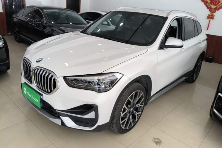 BMW X1 2021 — фото 1