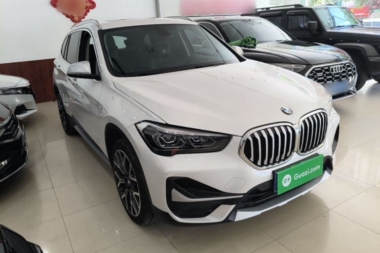 BMW X1 2021 — фото 3