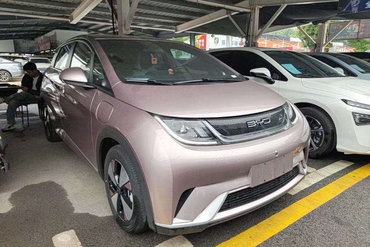 BYD Dolphin 2023 — 3