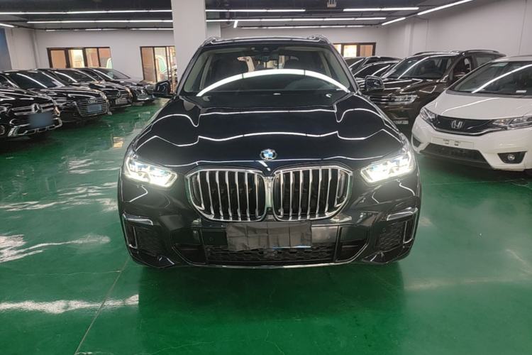 BMW X5 2022 — 2