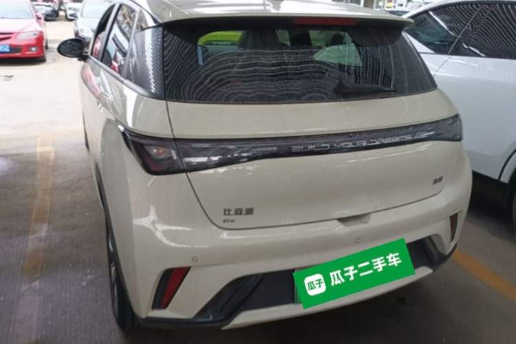 BYD Dolphin 2025 — 4