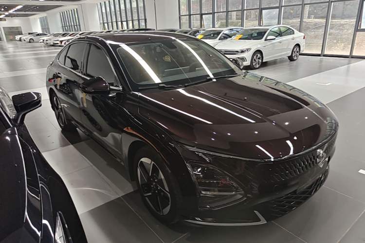 Wuling Xingguang 2023 — 3