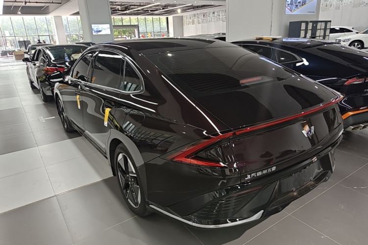 Wuling Xingguang 2023 — 4