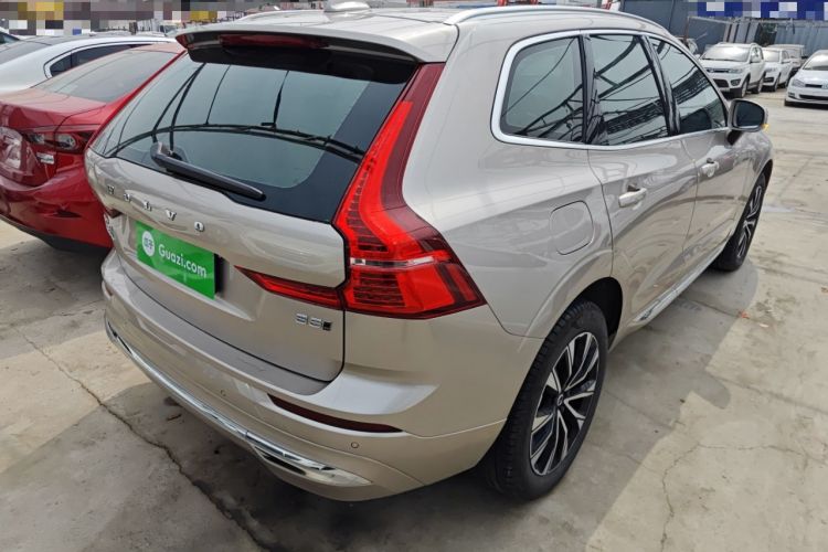 Volvo XC60 2023 — 4