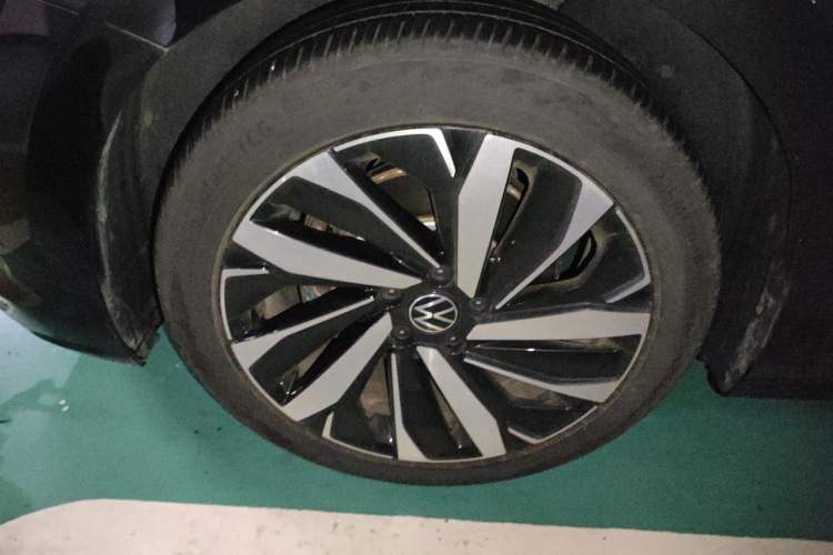 Volkswagen Passat 2025 — 2