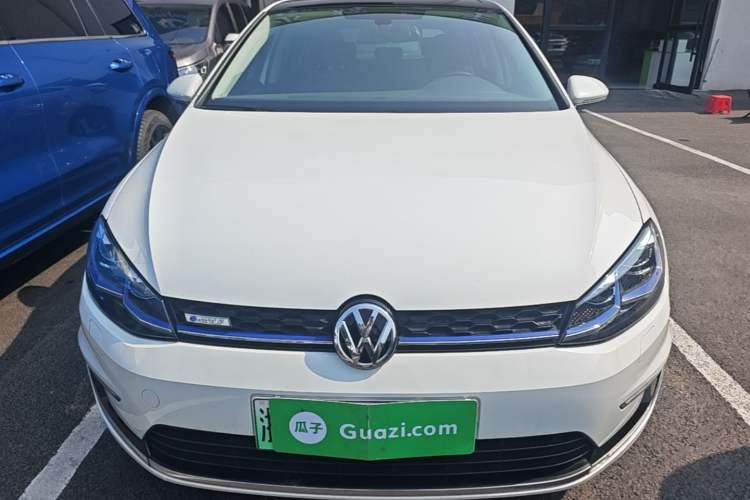 Volkswagen Golf 2020 — 2