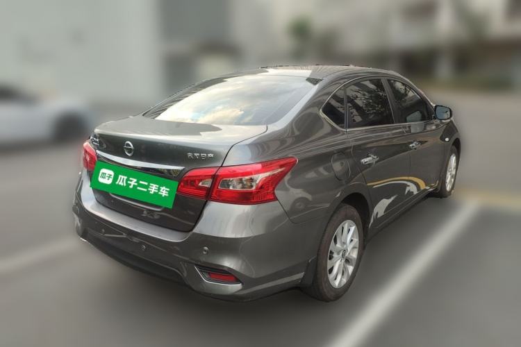 Nissan Sentra 2024 — 4