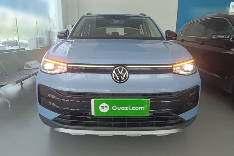 Volkswagen Tharu 2025 — 2