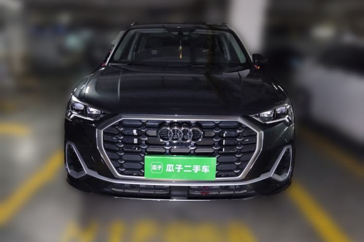 Audi Q3 2021 — 2