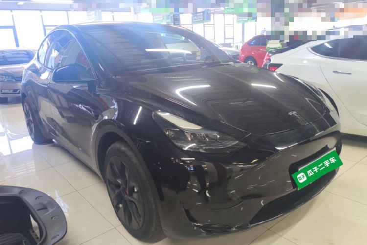 Tesla Model Y 2022 — 3
