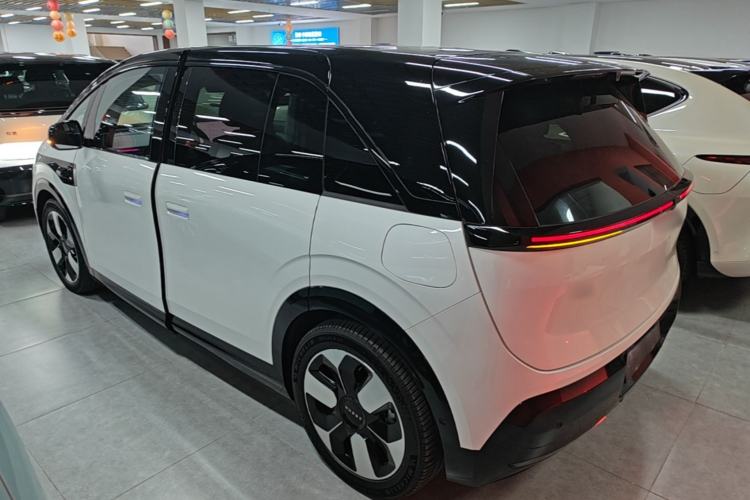 Zeekr MIX 2025 — фото 4