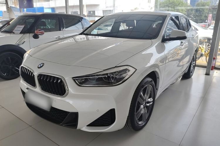 BMW X2 2021 — фото 1