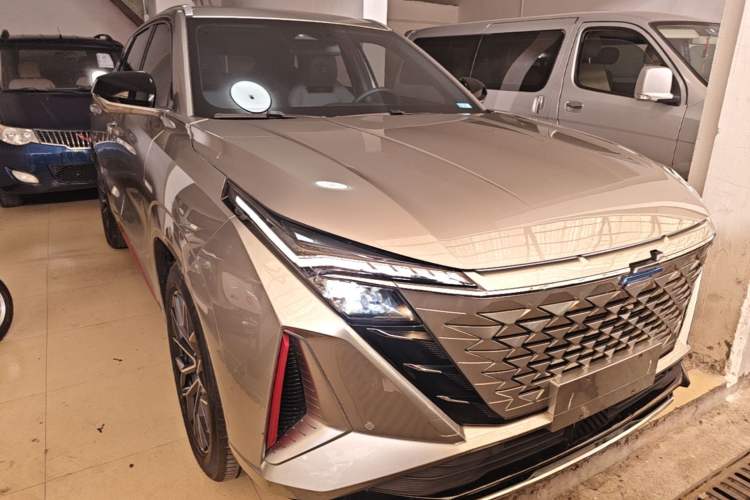 ChangAn Oshan Z6 2022 — 3