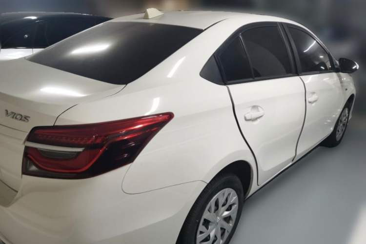 Toyota Yaris 2021 — 3