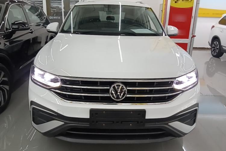 Volkswagen Tiguan L 2023 — 2