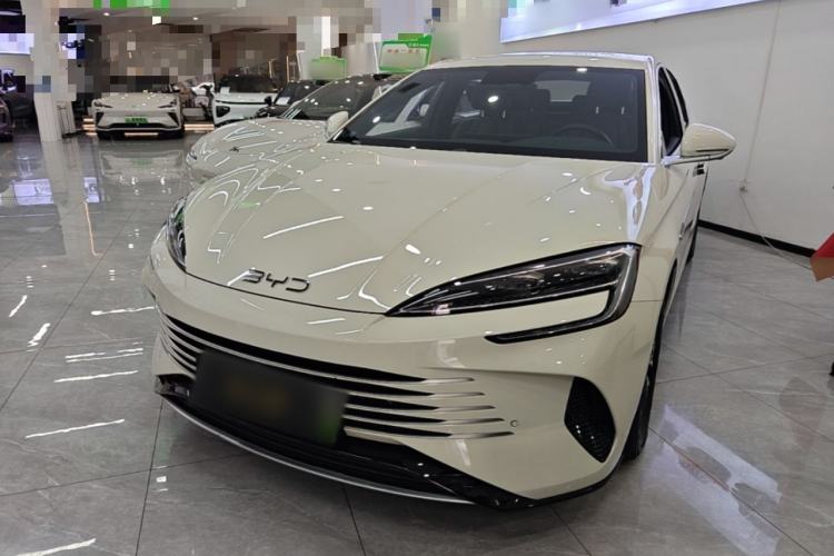 BYD Seal 2024 — фото 1