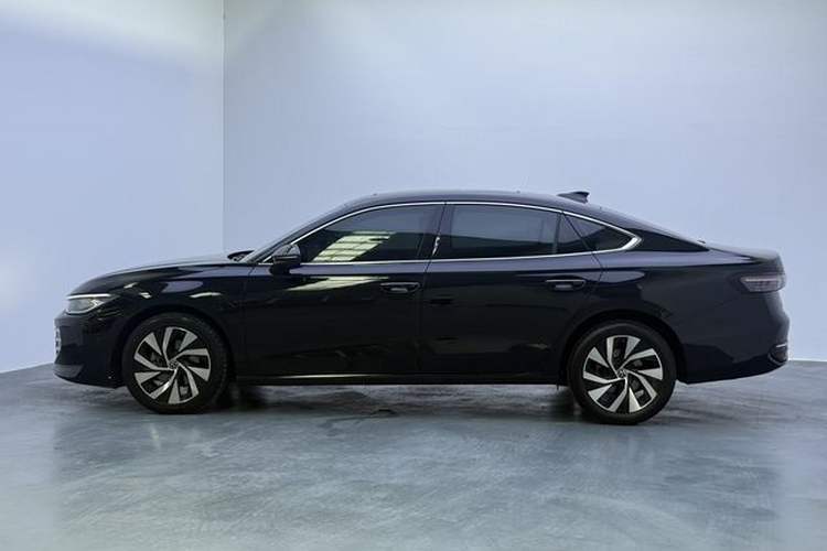 Volkswagen Passat 2025 — 5