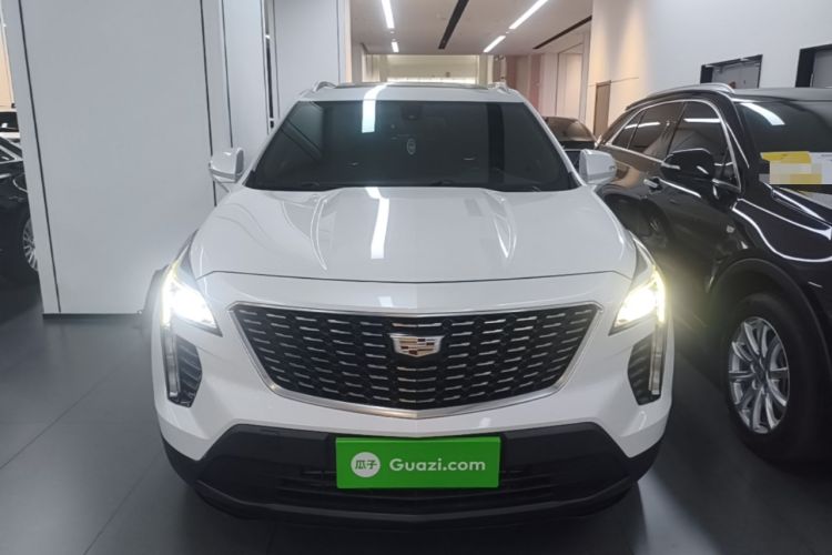 Cadillac XT4 2021 — фото 2