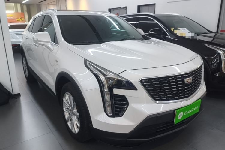 Cadillac XT4 2021 — фото 3