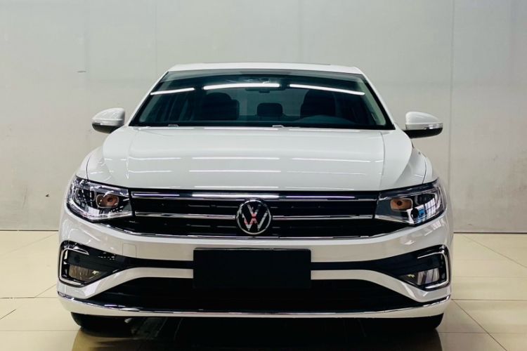 Volkswagen Bora 2023 — 2