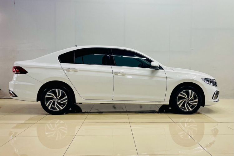 Volkswagen Bora 2023 — 4