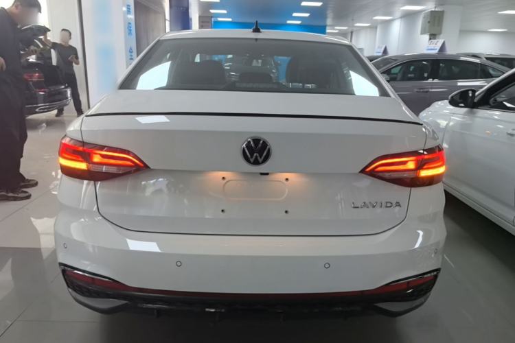 Volkswagen Lavida 2025 — 5