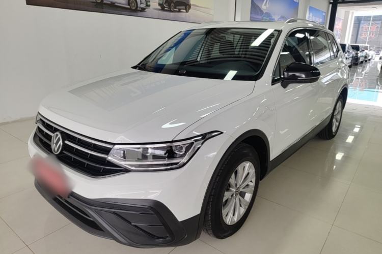 Volkswagen Tiguan L 2024 — фото 1