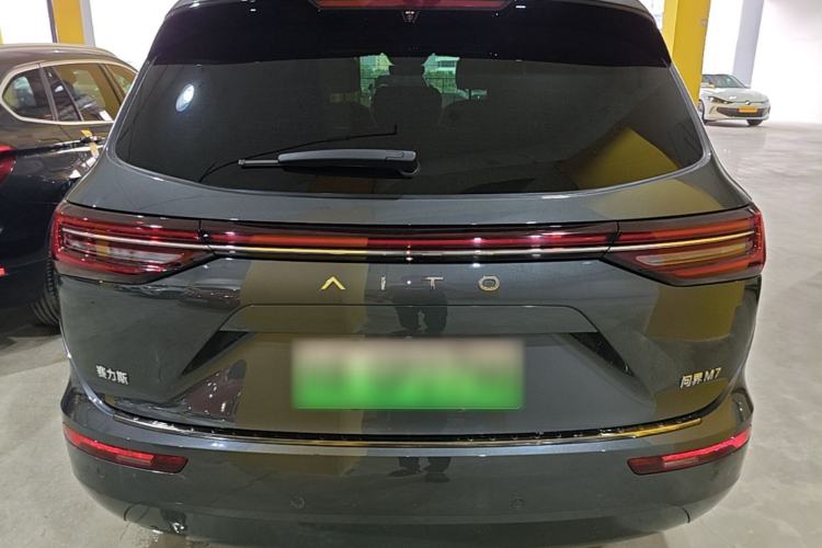 AITO M7 2024 — 5
