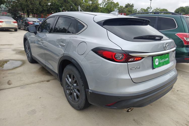 Mazda CX-4 2021 — 4