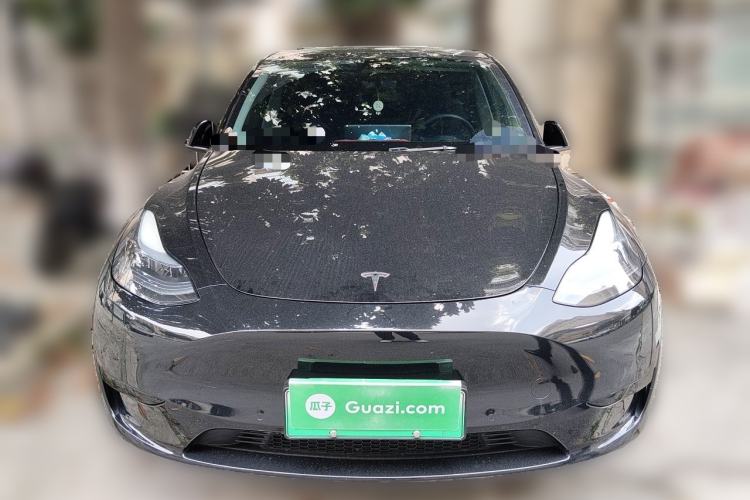 Tesla Model Y 2022 — 2