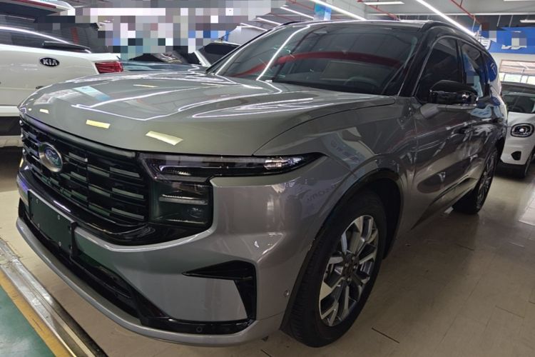 Ford Explorer 2023 — фото 1