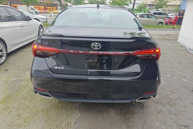 Toyota Avalon 2023 — 5