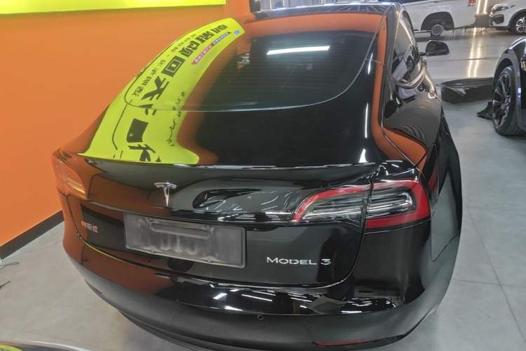 Tesla Model 3 2021 — 5