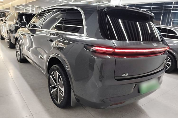 Li Auto L8 2024 — 4