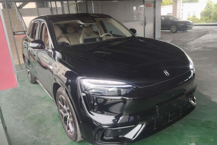 AITO AITO M6 2026 — 3
