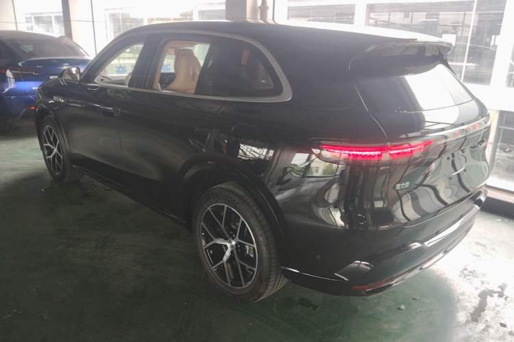 AITO AITO M6 2026 — 4
