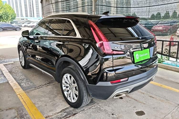 Cadillac XT4 2021 — фото 4