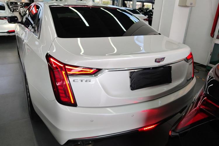 Cadillac CT6 2021 — 5
