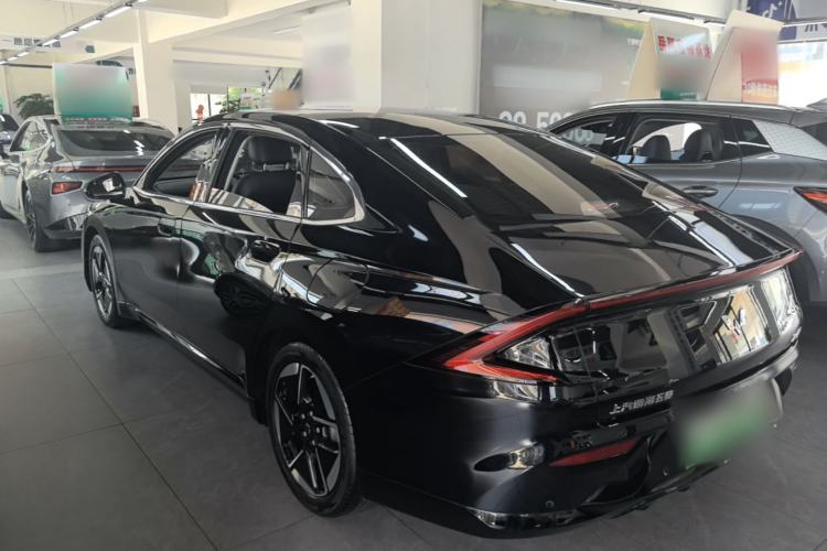 Wuling Xingguang 2024 — 4