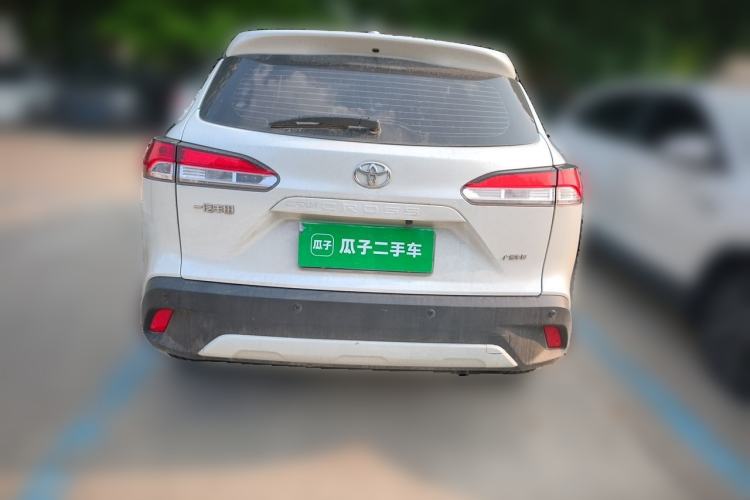 Toyota Corolla Cross 2023 — фото 3