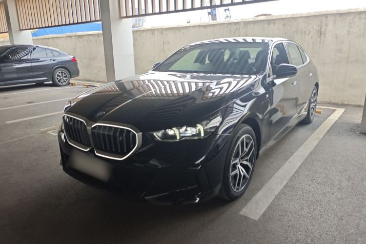 BMW i5 2025 — фото 1